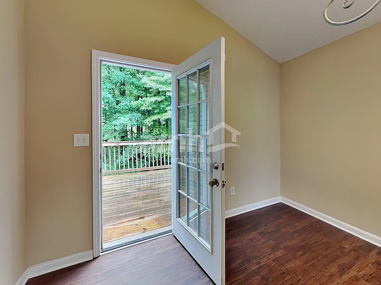 20 Michelle Ln — Photo 6