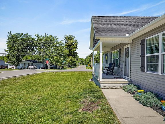 4th image of 21 Panther Valley Rd