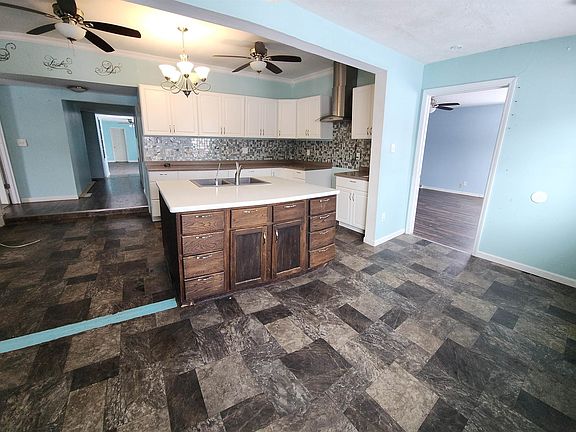 2nd image of 510 Columbus Ave