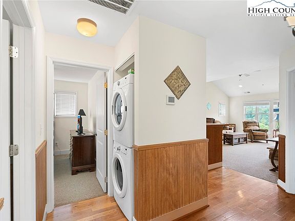 4th image of 525 Peaceful Haven Drive #1431