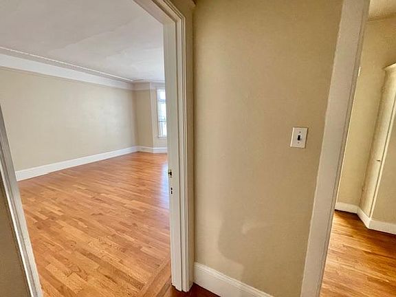 3rd image of 2459 Polk St APT 6