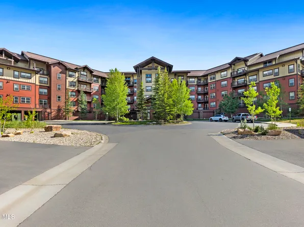 300 Base Camp Circle #405, Granby, CO 80446