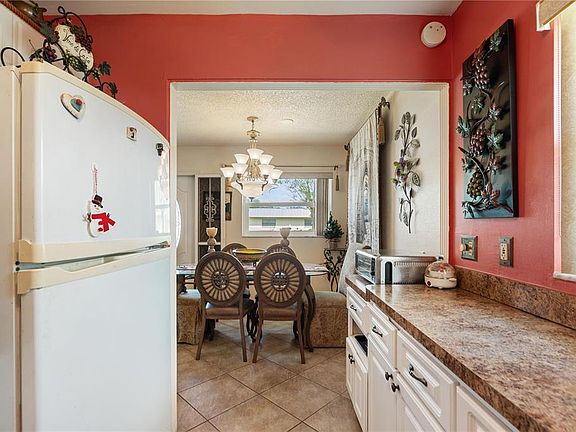 3rd image of 11609 Bayonet Ln