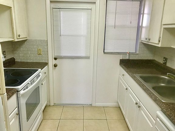 3rd image of 2491 SW 82nd Ave APT 109