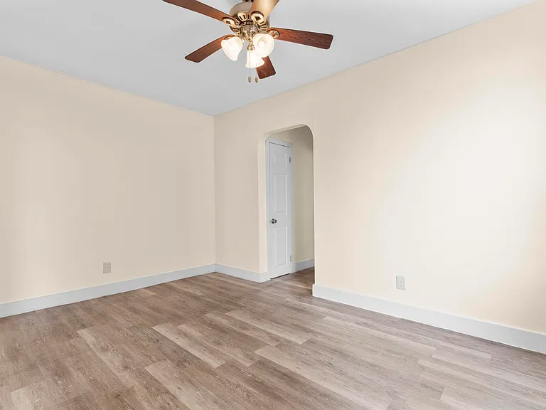 313 High St — Photo 12