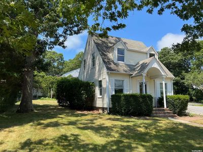 1329 N Sea Road, Southampton, NY, 11968