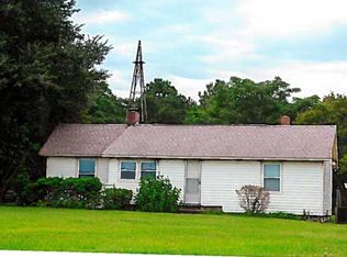 933 Woodrow Rd, Bishopville, SC 29010