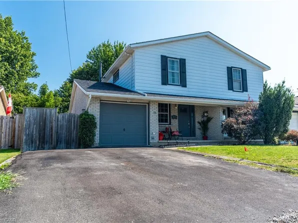 54 Kinross St, Haldimand County, ON N3W 1K1
