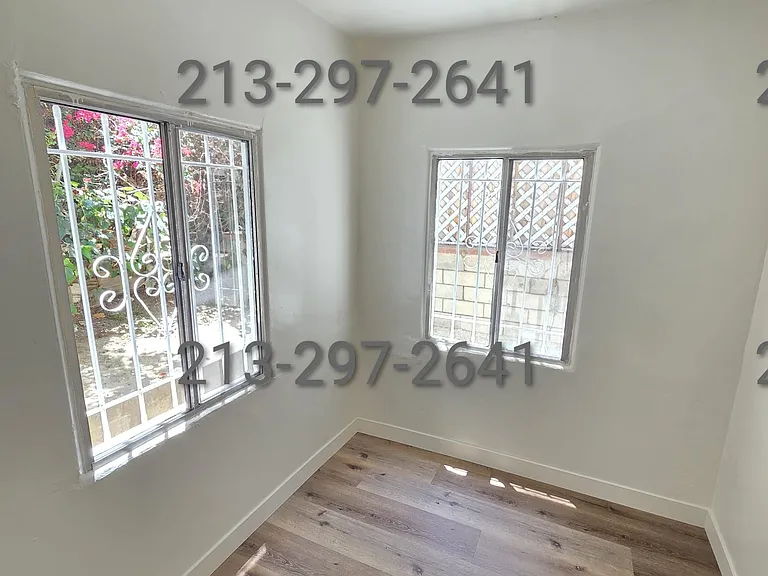 118 S Lake St #7 — Photo 12