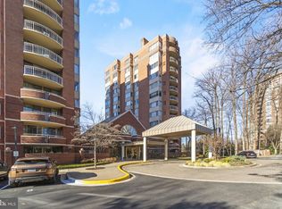 5802 Nicholson Ln #2-205, Rockville, MD 20852