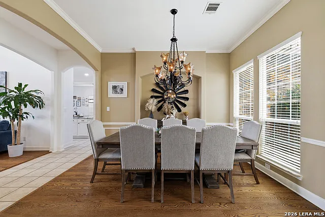 4 bed, 3.5 bath, 3921 sqft, $3,900 — Photo 4