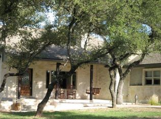 806 N Pleasant Valley Dr, Boerne, TX 78006