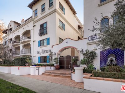 13308 Valleyheart Dr APT 203, Sherman Oaks, CA, 91423