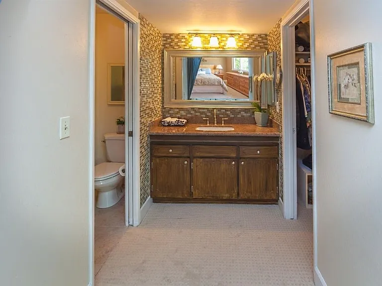 6677 Mount Forest Dr — Photo 16