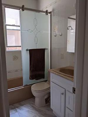 Rented by RealTegrity NY LLC | media 9