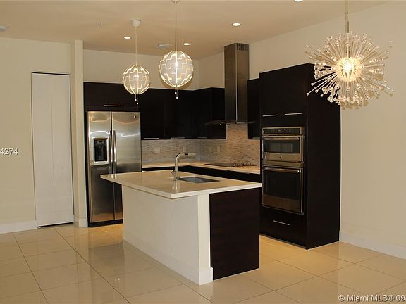 3rd image of 10305 NW 63rd Ter APT 201
