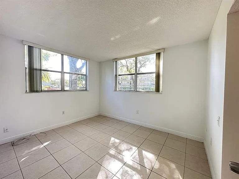 9401 Lime Bay Blvd #115 — Photo 15