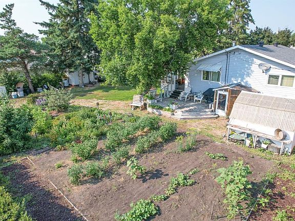 3rd image of 5016 NE 48th Ave