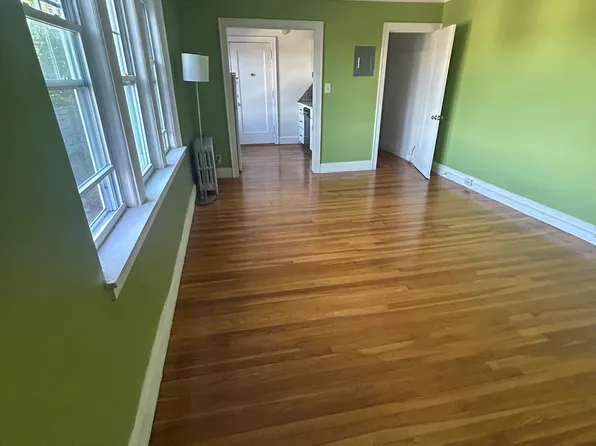 195 Burgin Pkwy, Quincy, MA