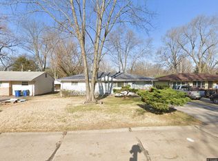 7013 Laupher Ln, Hazelwood, MO 63042