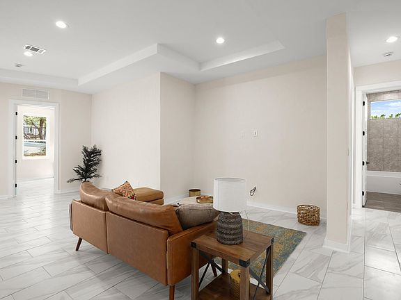 5th image of 2401 Thurber Ln