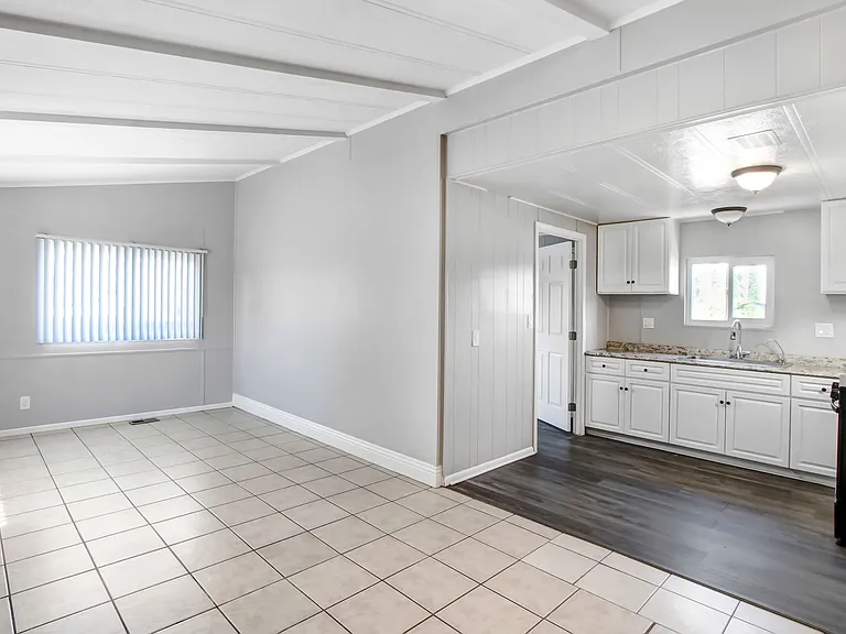 10918 Jurupa Rd #10914 — Photo 1