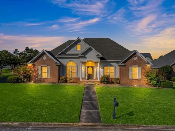5564 Chardin Dr, Montgomery, AL 36116