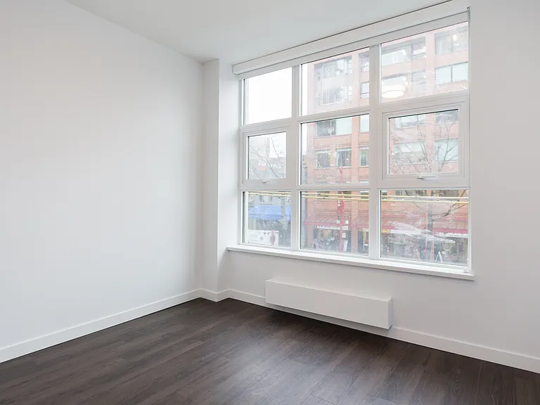183 Georgia St E — Photo 137