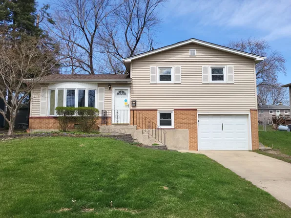 5660 Dover Rd, Evergreen Park, IL 60452