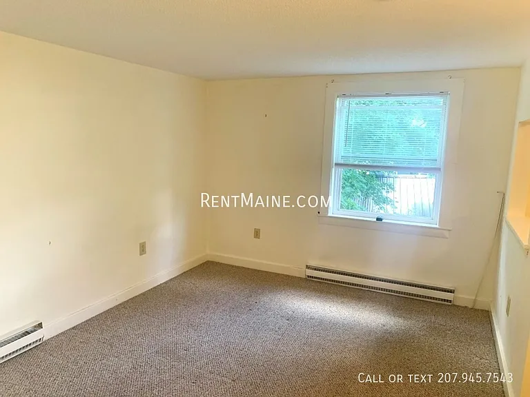 29 Chamberlain St #3 — Photo 6
