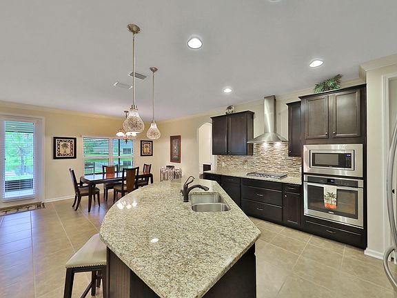 5th image of 183 Pescado Dr