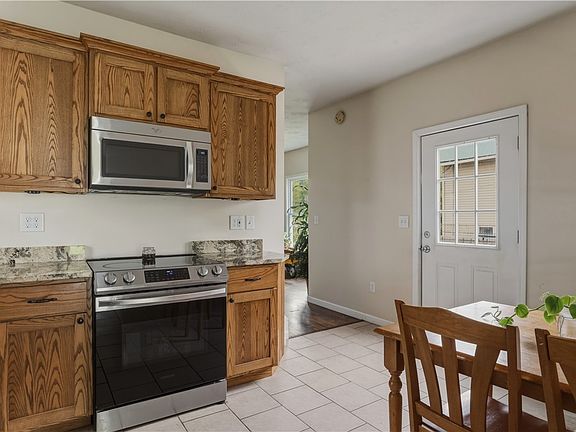 4th image of 328 Watauga Avenue Ext