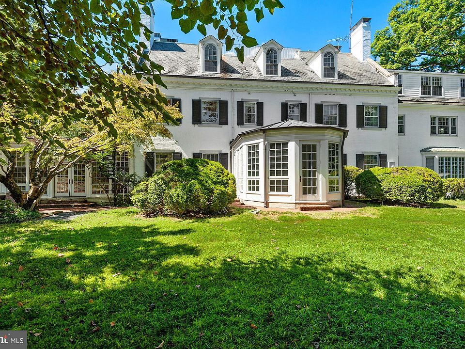 2561 N Vermont St, Arlington, VA 22207 Zillow