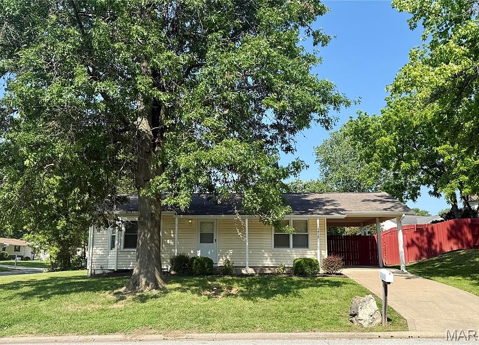1st image of 1415 Cinnamon Hills Dr