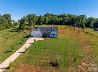 1484 Null Road, Lincolnton, NC 28092