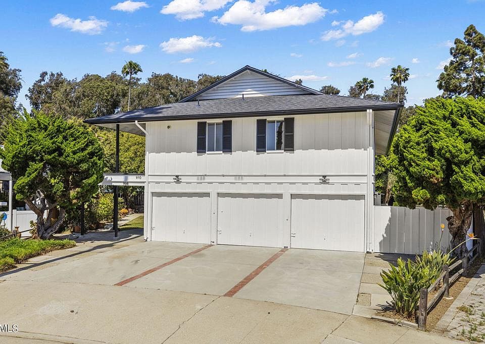 1st image of 908-910 Seaside Ct