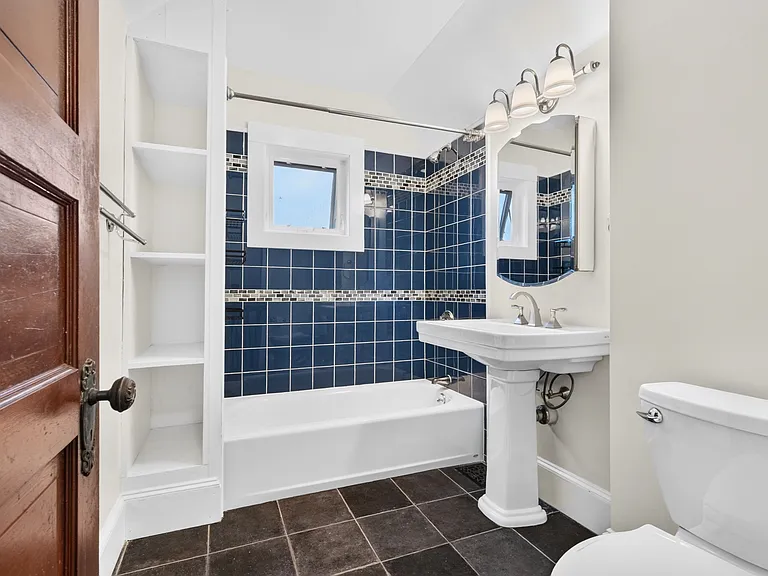 45 Edwin St #2 — Photo 14
