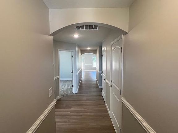 2nd image of 1132 Cleve Gosnell Ln