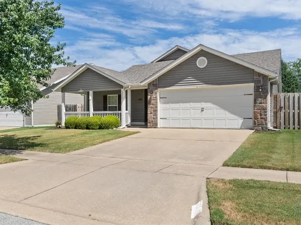 4442 W Serviceberry Dr, Fayetteville, AR 72704