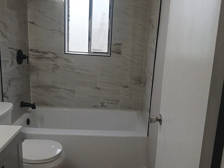 Glendale Place Apartments 2 — Photo 8