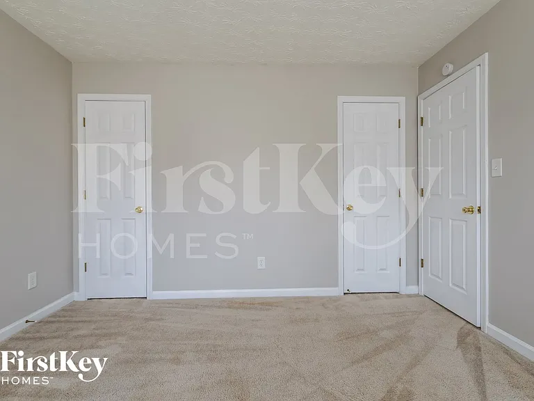 6919 Island Pointe Dr — Photo 13