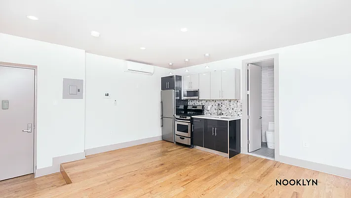 Rented by Nooklyn NYC LLC | media 11