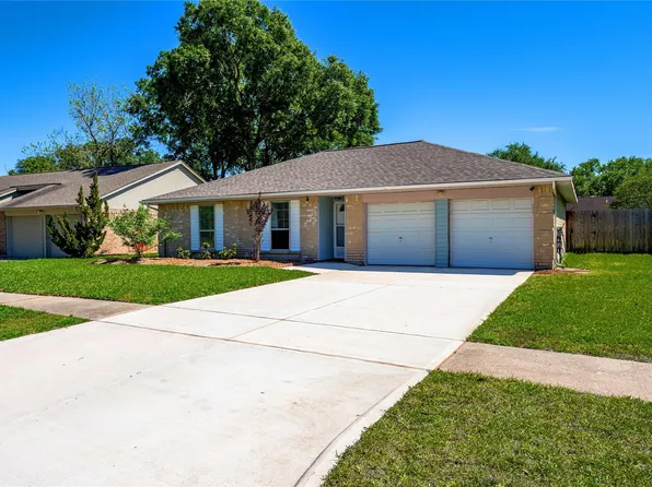 2793 Wood Hollow Dr, League City, TX 77573