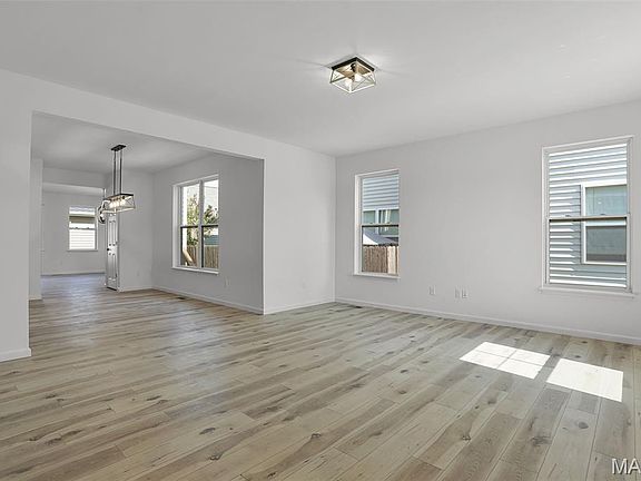 5th image of 7119 Trainor Pl