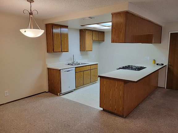 3rd image of 3565 Sun Knoll Dr
