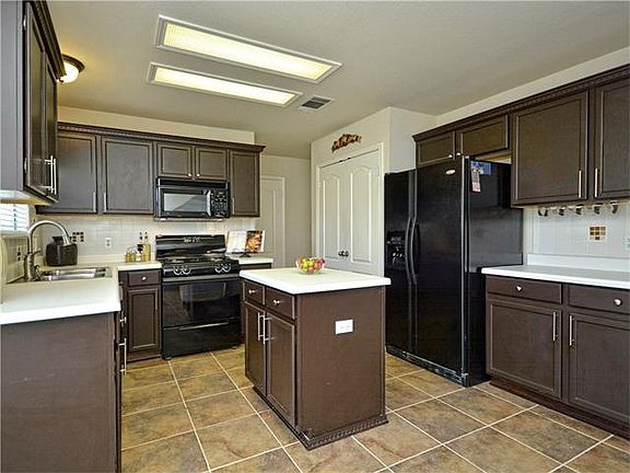 5th image of 3905 Eagles Nest St