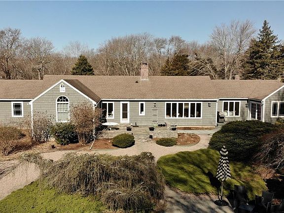 2nd image of 27 Montauk Ave