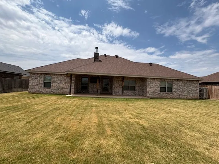 6709 Summerwood Trl — Photo 4