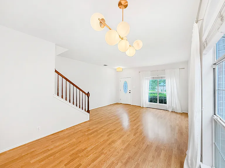 15015 Northern Dancer — Photo 5