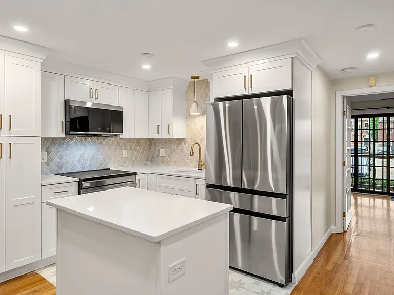3 Devens St #2 — Photo 22